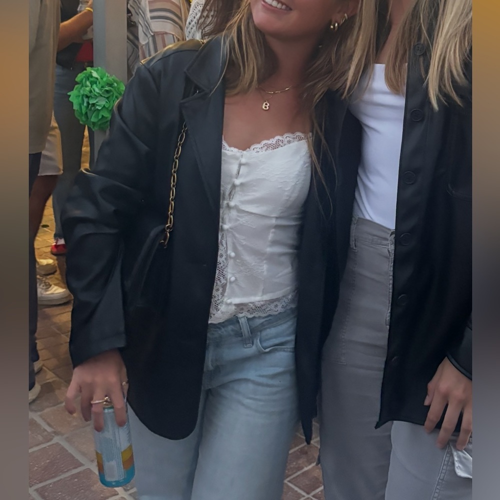 Leather jacket - Picture 2 of 5
